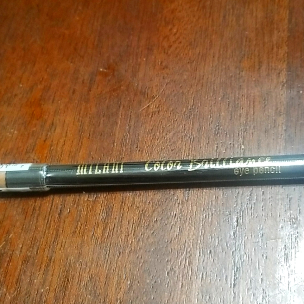 Milani Color Brilliance eye pencil